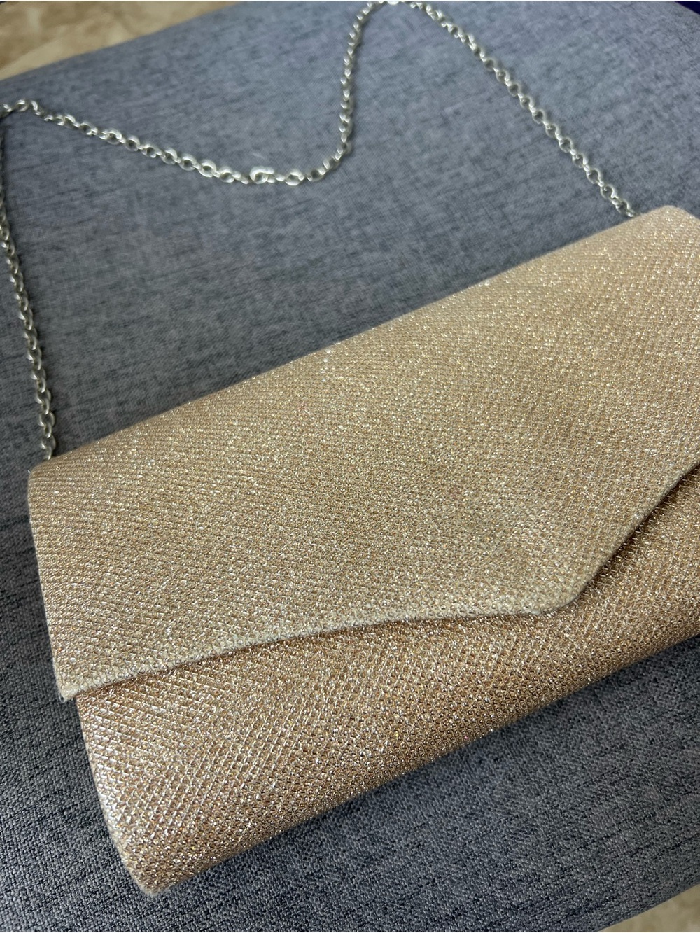 Elegant Gold Evening Clutch Bag with Chain Strap